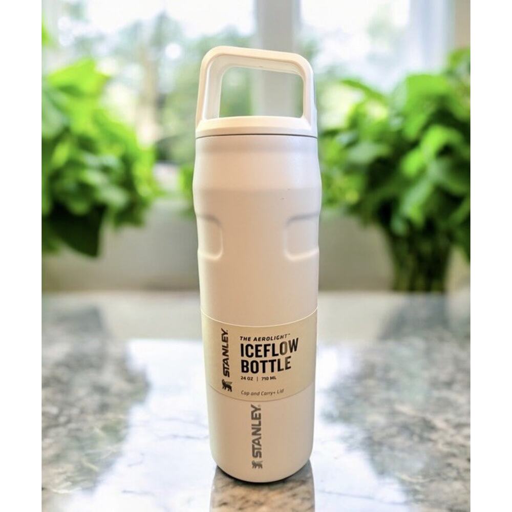 STANLEY The Aerolight Iceflow Bottle 2.0 WHITE 24 oz / 710 ml NWT